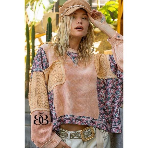 POL Pumpkin Floral Mixed Fabric Thermal Top - Picture 4 of 9